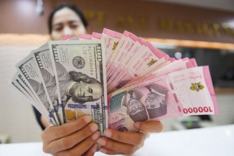 Rupiah Senin pagi turun 65 poin menjadi Rp15.520 per dolar AS