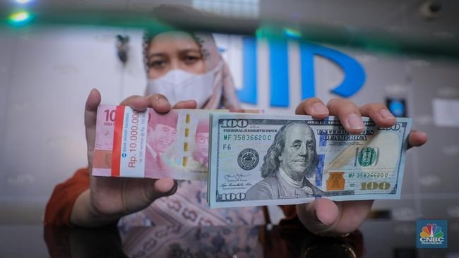 Jelang Pengumuman Inflasi, Dolar Naik ke Rp15.460