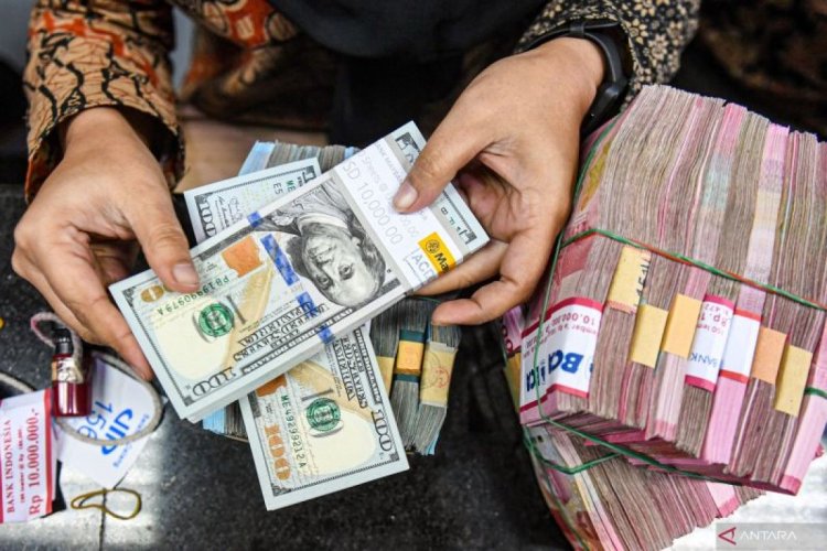 Rupiah naik dipengaruhi sentimen Pilpres AS