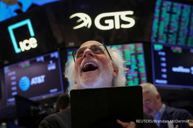 Wall Street Melaju, Data Mengindikasikan Pemangkasan Suku Bunga AS yang Lebih Kecil