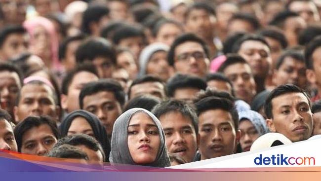 Pakar Unair Buka-bukaan Alasan Jumlah Kelas Menengah Indonesia Turun