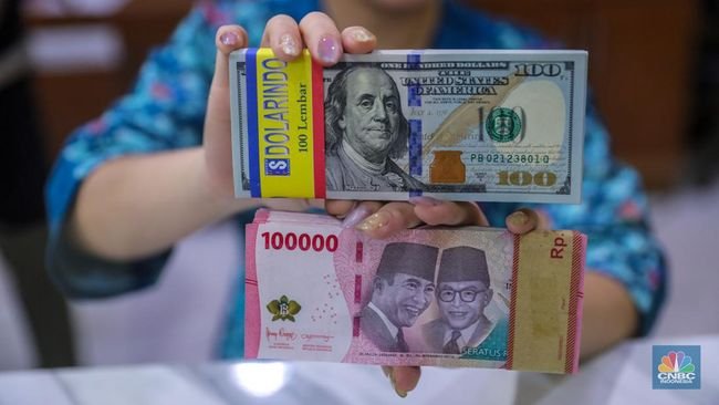 Ternyata! Ini Penyebab Dolar Bisa Melonjak ke Rp 15.665