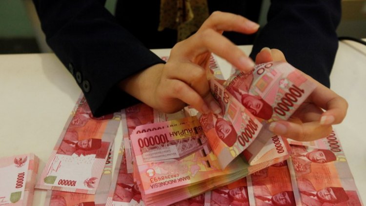 Rupiah Melemah Lagi Menuju Level Rp15.618/USD