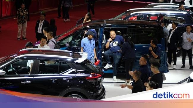 Harga Mobil Bakal Terimbas Kenaikan PPN 12%, Mobil Rp 200 Jutaan Naik Segini