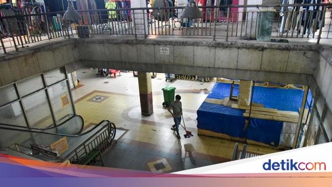 Kala Pedagang Curhat Pasar Makin Sepi