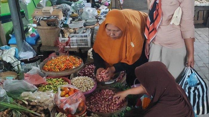 Di Trenggalek Komoditas Pangan dan Barang Alami Kenaikan Harga, Meskipun Stok Bahan Pokok Aman