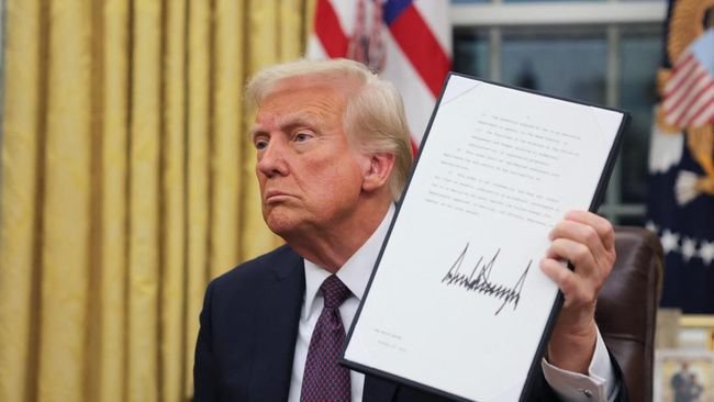 Dunia Kelam! Perang Dagang 2 Trump Mulai, Reaksi China-Kanada-Eropa