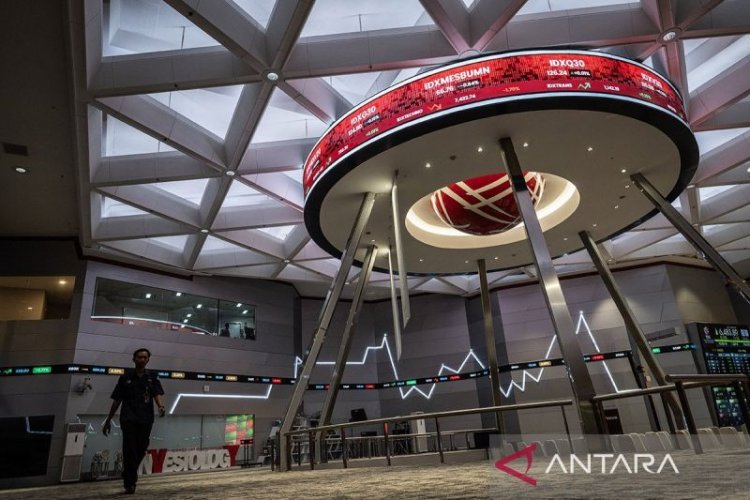 IHSG Selasa dibuka melemah di 596,33 poin