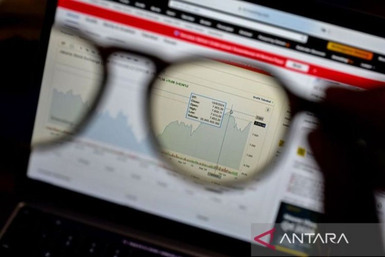 IHSG jelang akhir pekan menguat ikuti bursa kawasan dan global
